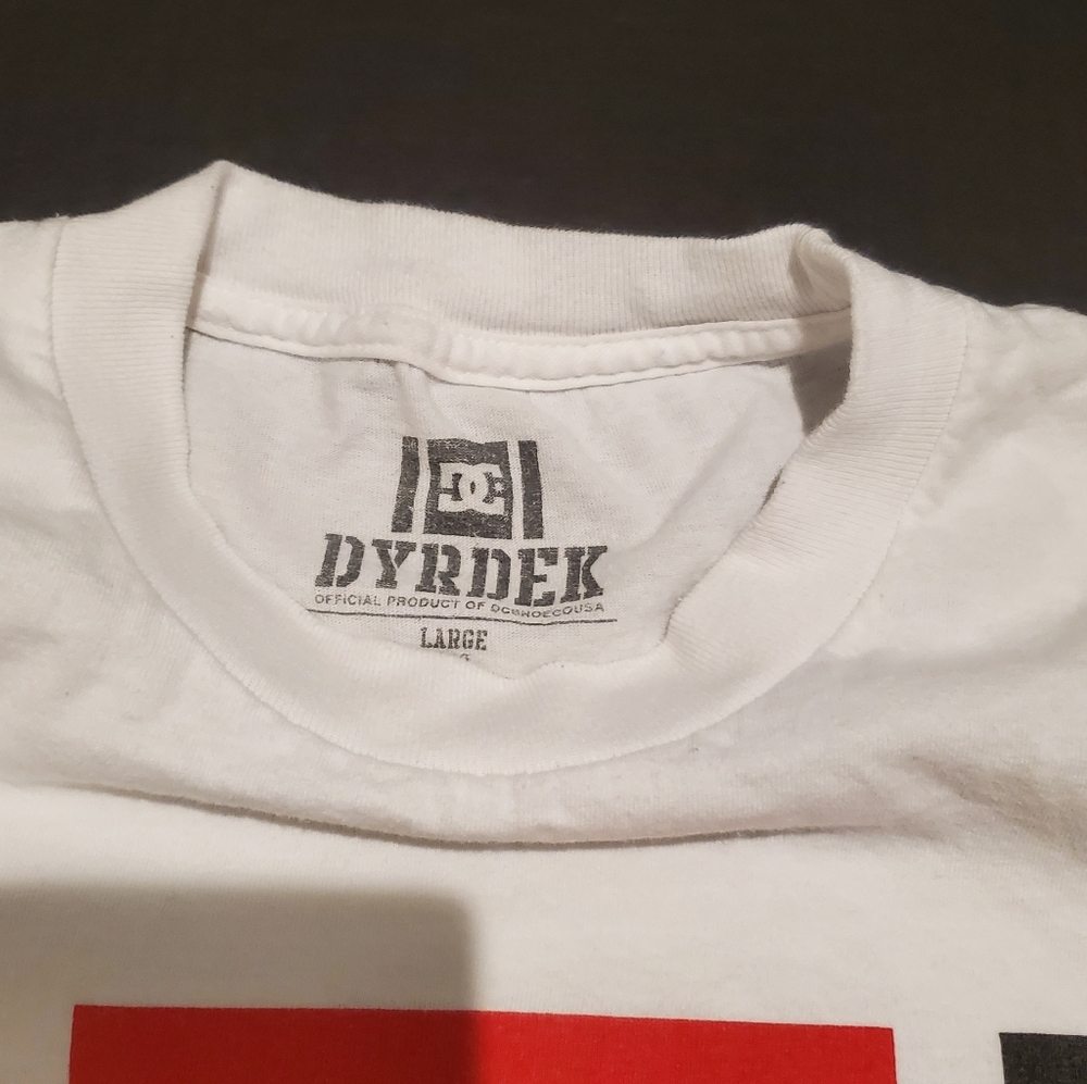 DC Shoes White Tee with Red and Black Logo Sz L - Picture 2 of 6